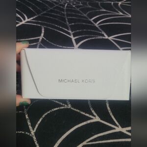 Michael Kors White Textured Case